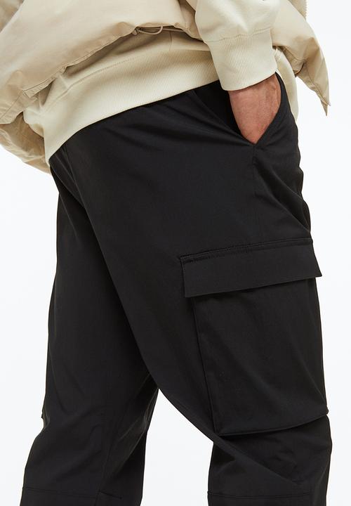 H&M - Nylon cargo joggers - black