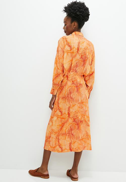 edit - Dolman sleeve printed shirt dress - tan natures texture