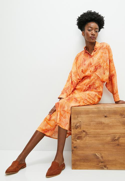 edit - Dolman sleeve printed shirt dress - tan natures texture