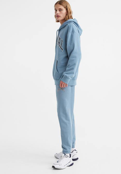 H&M - Regular fit printed sweatpants - light blue/original