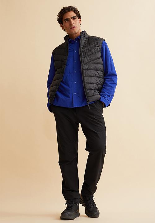 H&M - Lightweight insulated gilet - black 