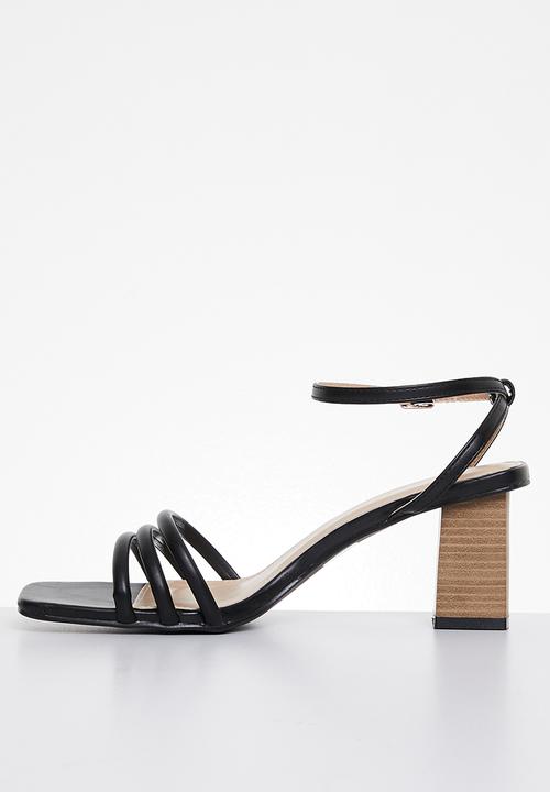edit - Jianna anklestrap block heel - black