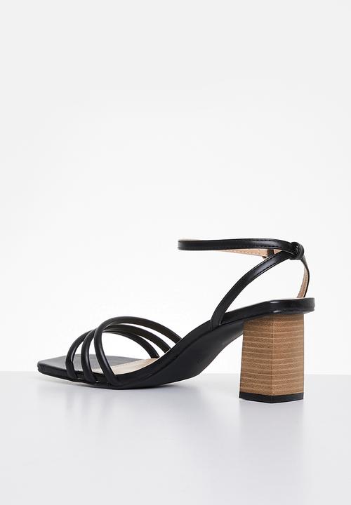edit - Jianna anklestrap block heel - black