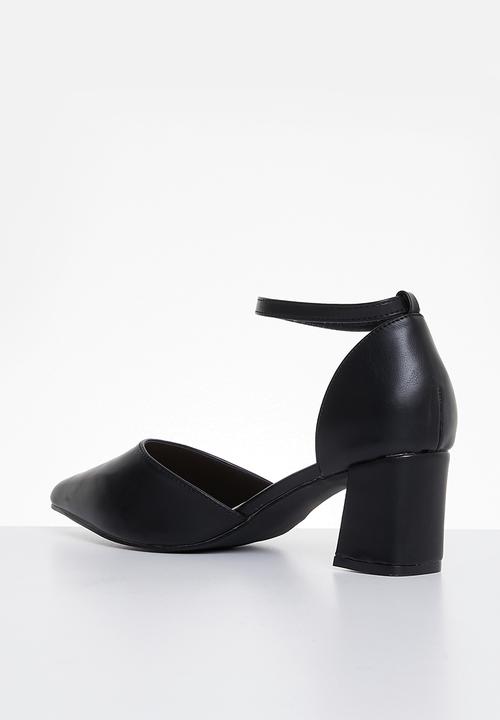 edit - Norah anklestrap block heel - black
