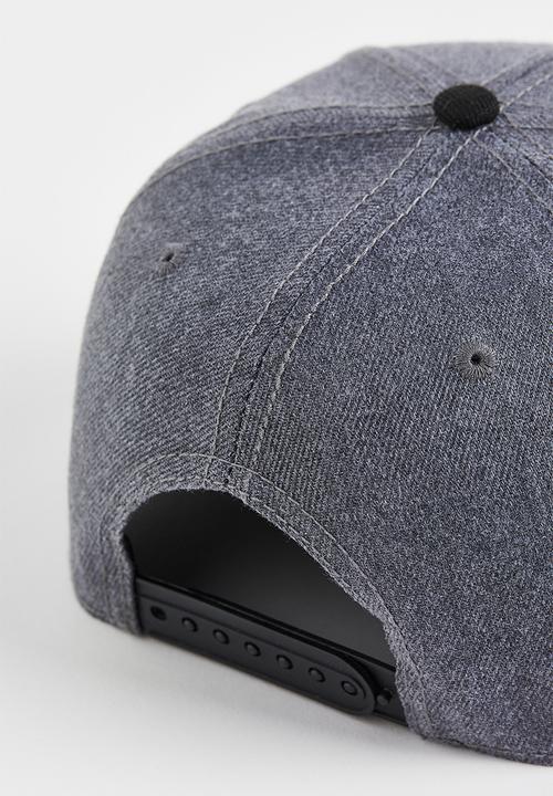 H&M - Appliquéd cap - dark grey/off path