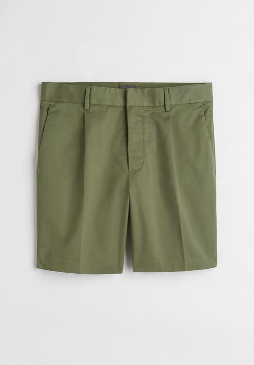 H&M - Regular fit tailored shorts - khaki green