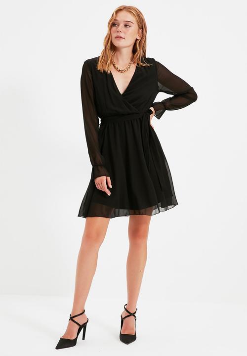 Trendyol - Belted dress flare dress - black