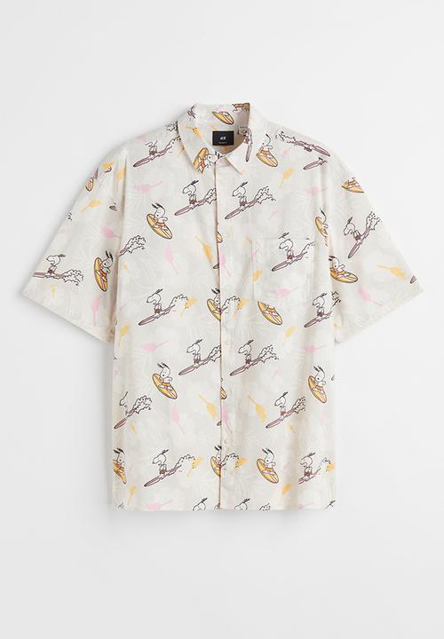 H&M - Regular fit short-sleeved shirt - light beige/snoopy