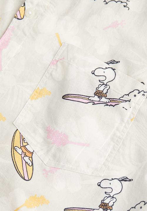 H&M - Regular fit short-sleeved shirt - light beige/snoopy