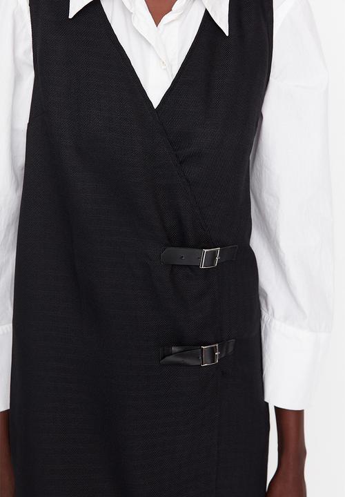 Trendyol - Belt detailed gilet dress - black