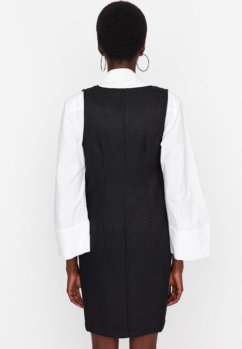 Trendyol - Belt detailed gilet dress - black