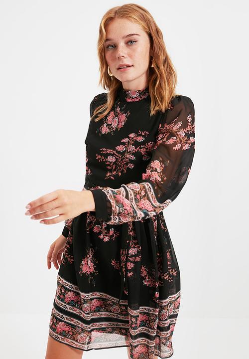Trendyol - High neck chiffon belted dress - black