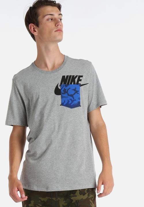 nike pocket t shirt