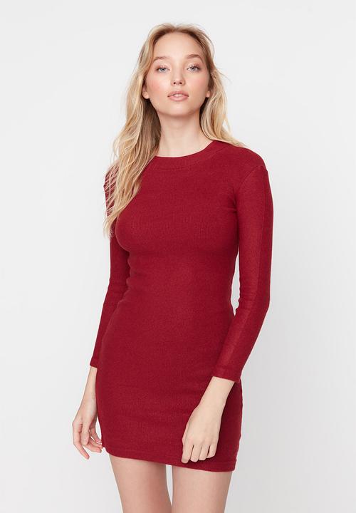 Trendyol - Round neck knit dress - burgundy