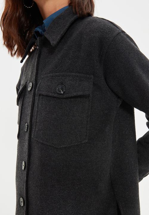 Trendyol - Double pocket oversized thick shacket  - black