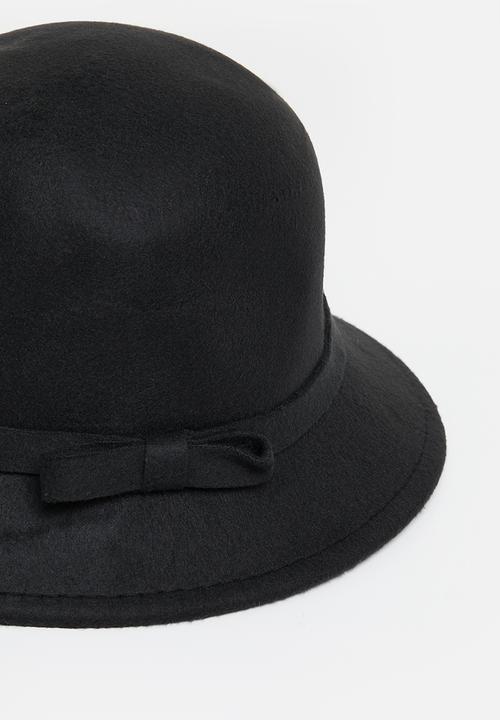 edit - Noelle bucket hat - black