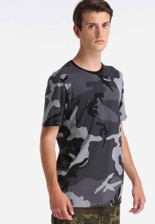 Nike - Camo Futura Tee