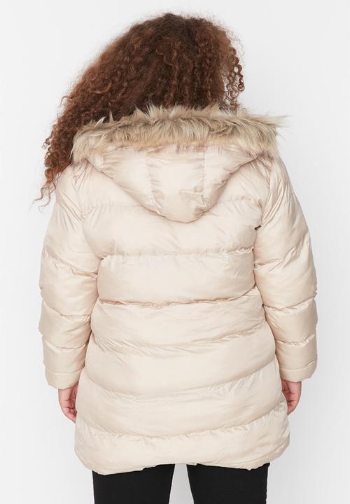 Trendyol - Plus hooded faux fur coat with zipper - beige