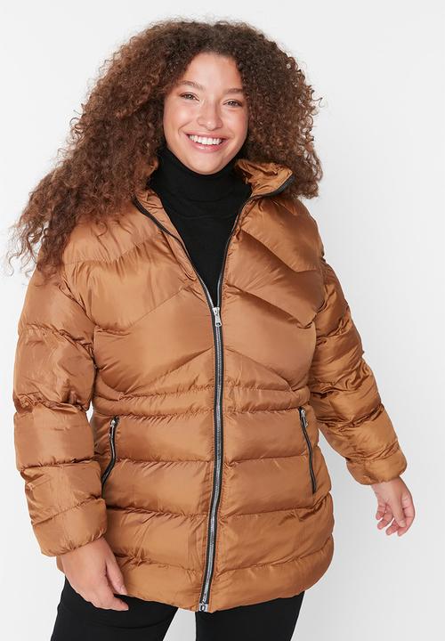 Trendyol - Plus hooded fur coat with zipper - camel