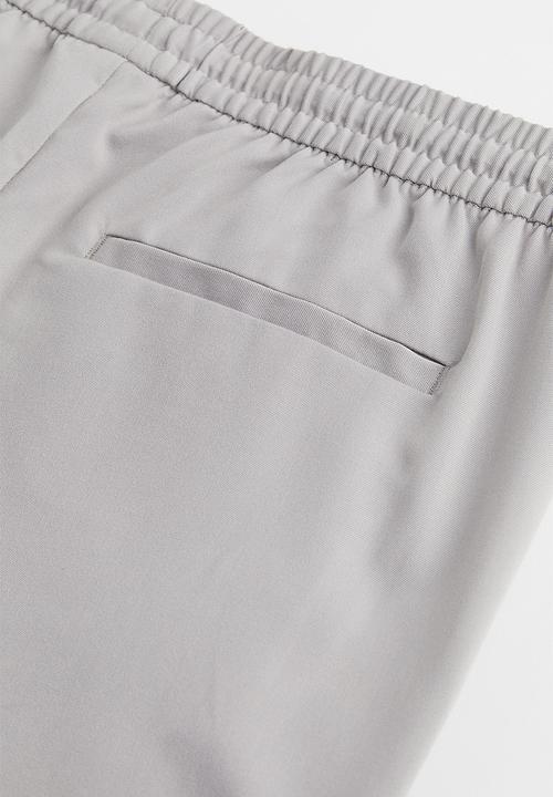 H&M - Slim fit joggers - light grey