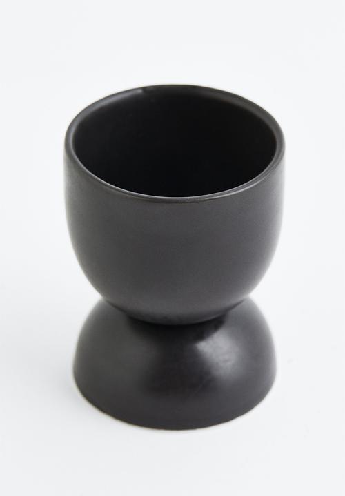 H&M - Porcelain egg cup - black