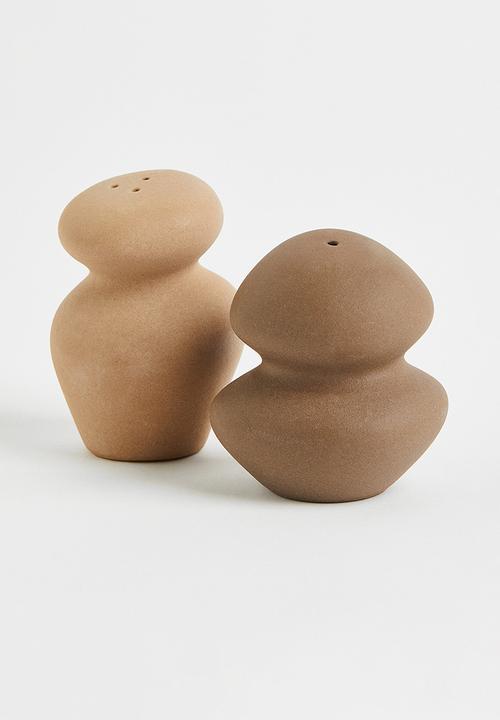 H&M - Ceramic salt and pepper set - beige/brown