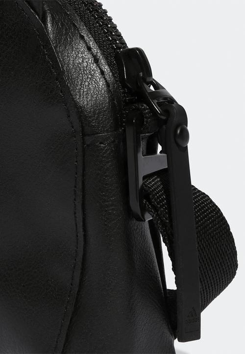adidas Performance - Pu kettle bag - black & white