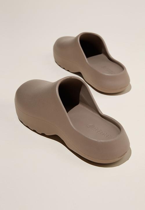Cotton On - millie moulded clog - roebuck