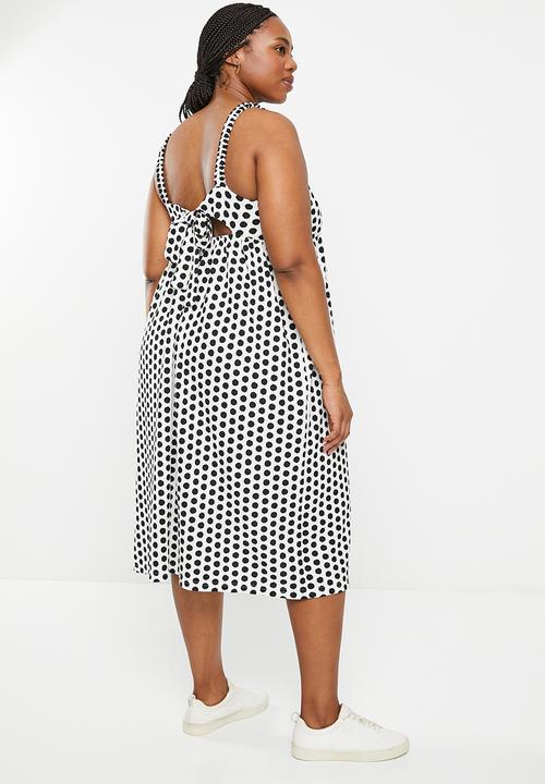 Me&B - Plus elastic back detail strap sundress - spot