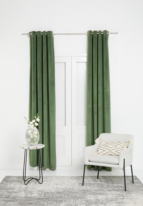 Sixth Floor - Velvet eyelet curtain 2 pack - moss green