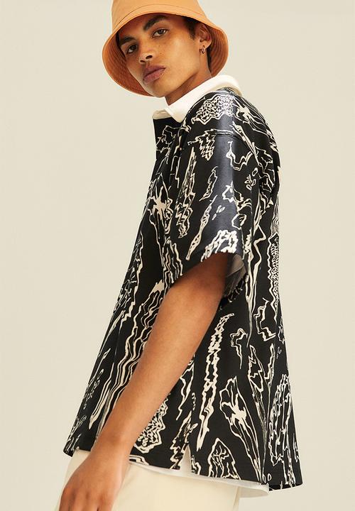 H&M - Oversized fit short sleeved rugby shirt - black/multi