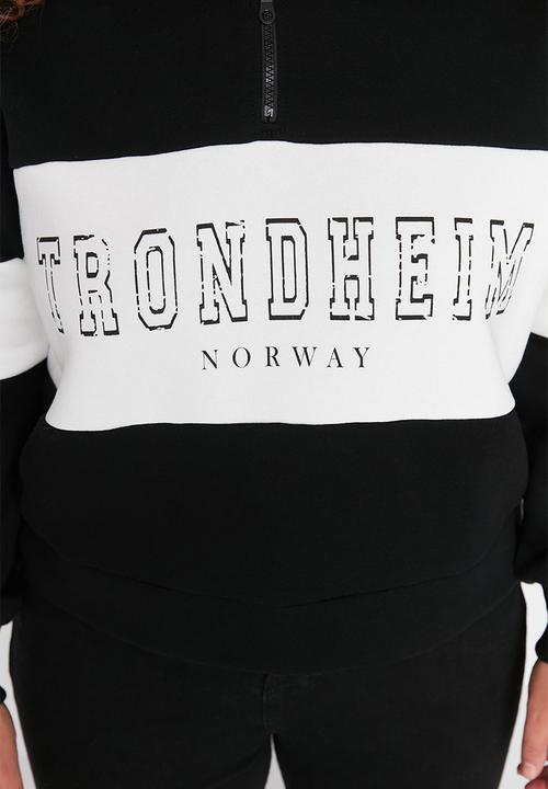 Trendyol - Plus hooded thick knit sweatshirt - black