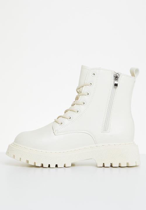 Superbalist - Claire lace up boot - white