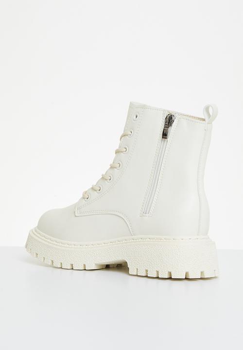 Superbalist - Claire lace up boot - white