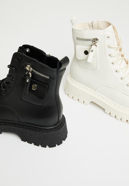 Superbalist - Claire lace up boot - black