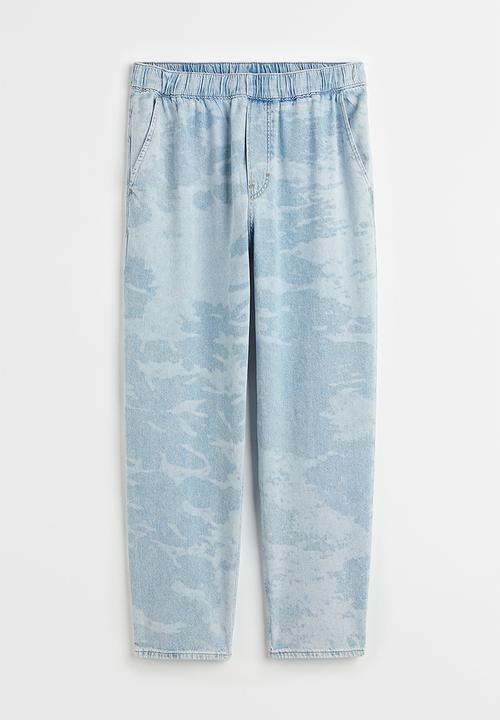 H&M - Loose pull-on jeans - light denim blue/patterned