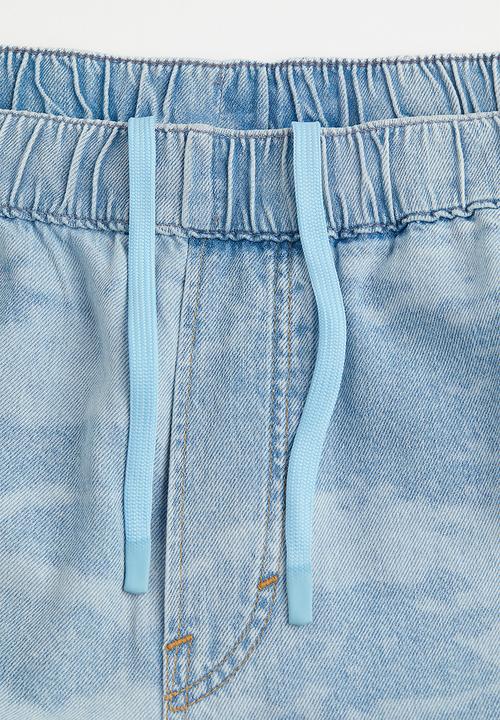 H&M - Loose pull-on jeans - light denim blue/patterned