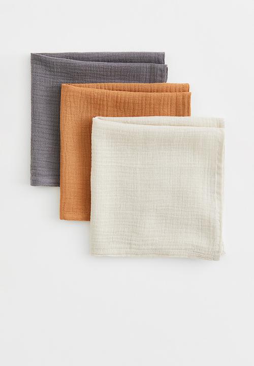 H&M - 3-pack muslin comfort blankets - beige/brown/grey