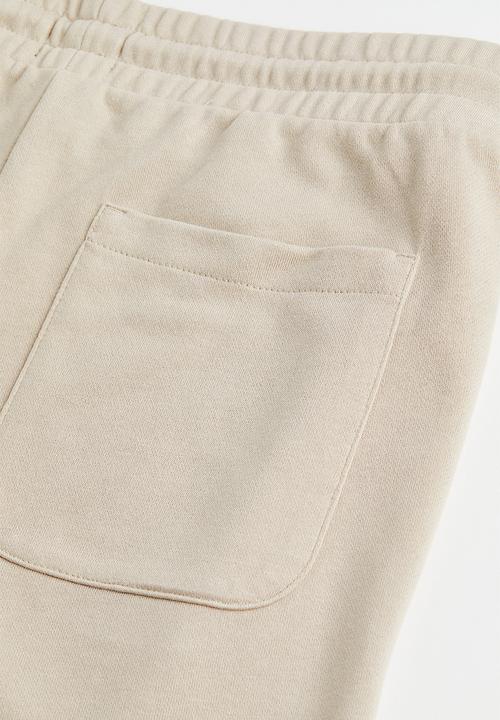 H&M - Regular fit sweatshirt shorts - greige
