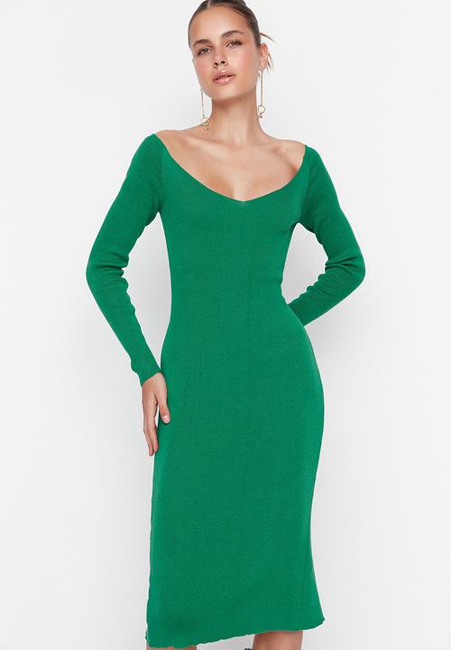 Trendyol - Low neck knit midi dress - green