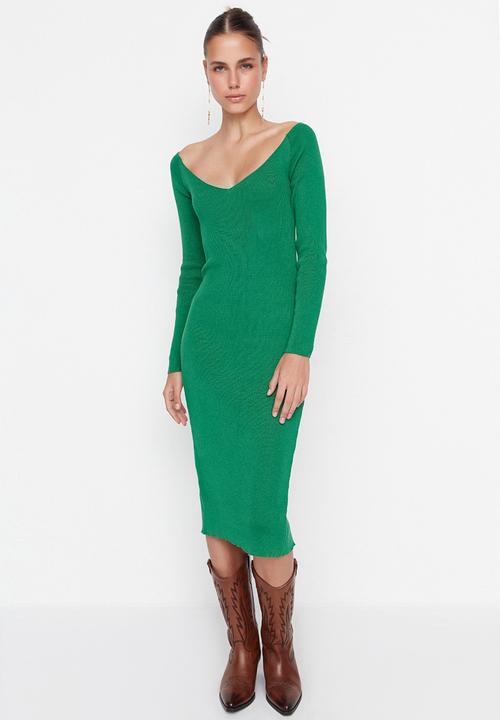 Trendyol - Low neck knit midi dress - green