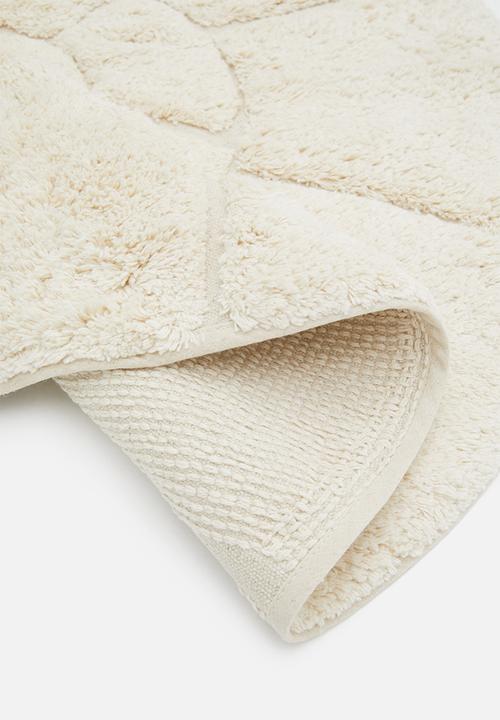 Sixth Floor - Shell rug - natural