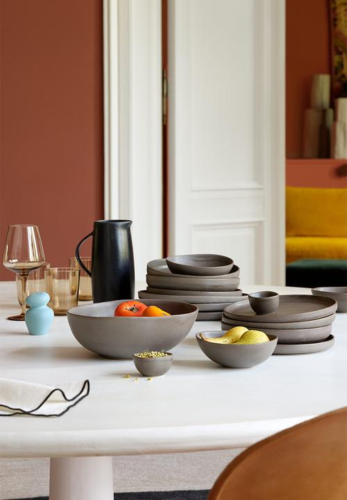 H&M - Stoneware plate - brown
