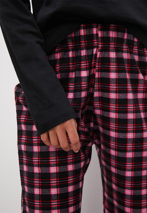 Blake - Long sleeve top & flannel pants set -  black & pink check