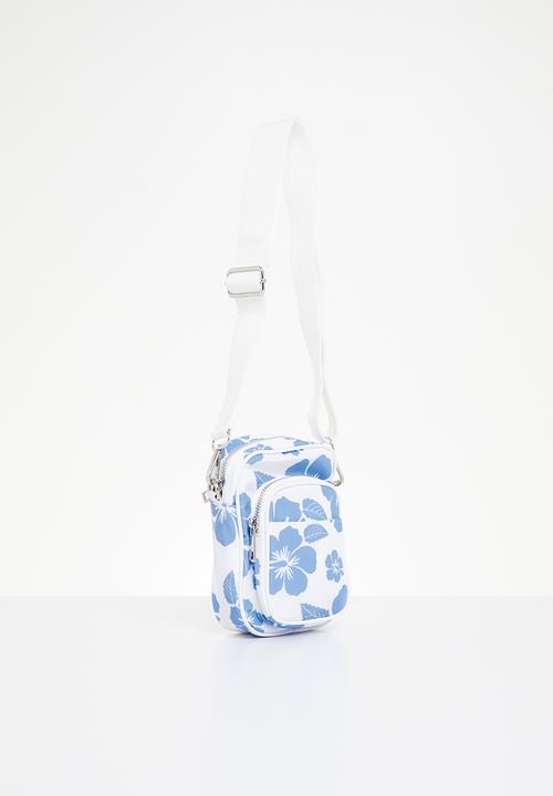 Rubi - Nellie camera cross body bag - retro hibiscus white/blue