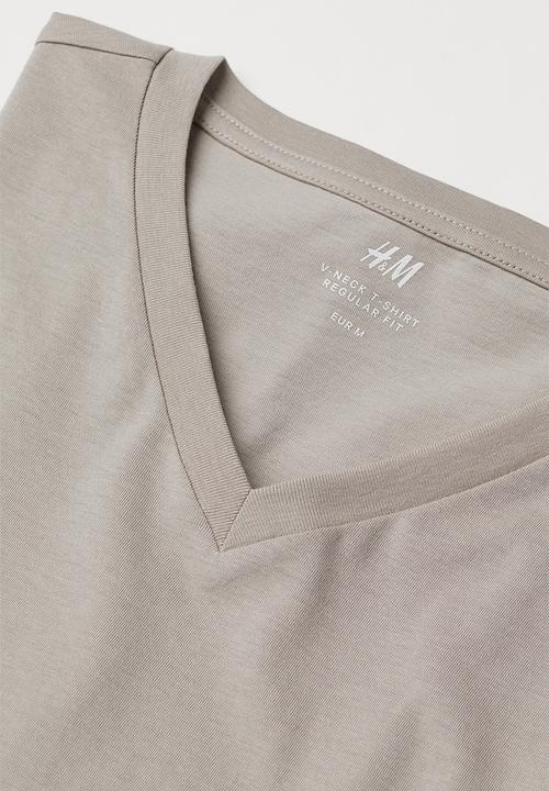 H&M - Regular fit v-neck T-shirt - greige