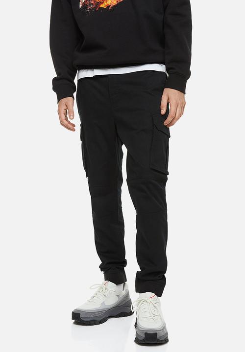 H&M - Skinny fit cargo joggers - black