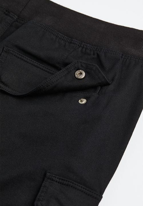 H&M - Skinny fit cargo joggers - black