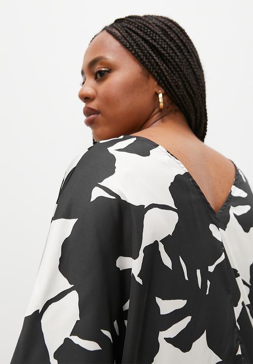 Superbalist - Printed satin kaftan dress with front drawstring detail - large shadow leaf