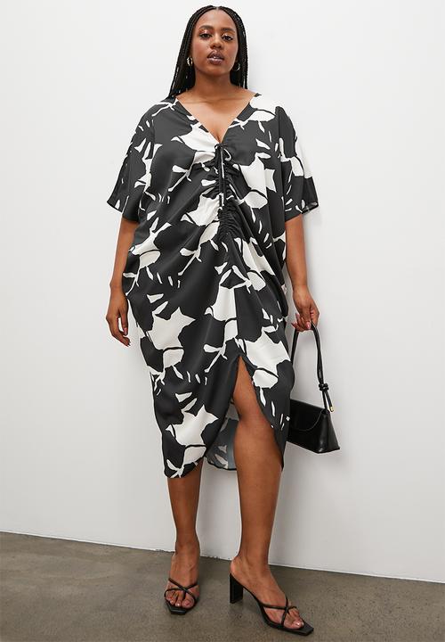 Superbalist - Printed satin kaftan dress with front drawstring detail - large shadow leaf